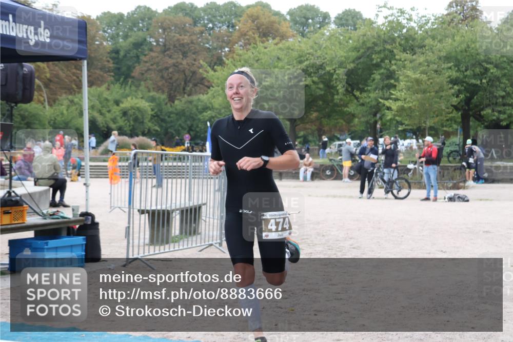 14.09.2025 - Stadtparktriathlon Strokosch-Dieckow http://msf.ph/oto/8883666 14.09.2025 10:16:11 Ziel 474 meine-sportfotos.de