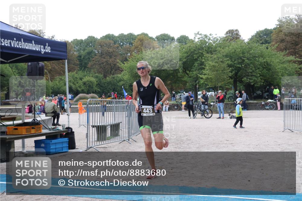 14.09.2025 - Stadtparktriathlon Strokosch-Dieckow http://msf.ph/oto/8883680 14.09.2025 10:16:23 Ziel 443 meine-sportfotos.de