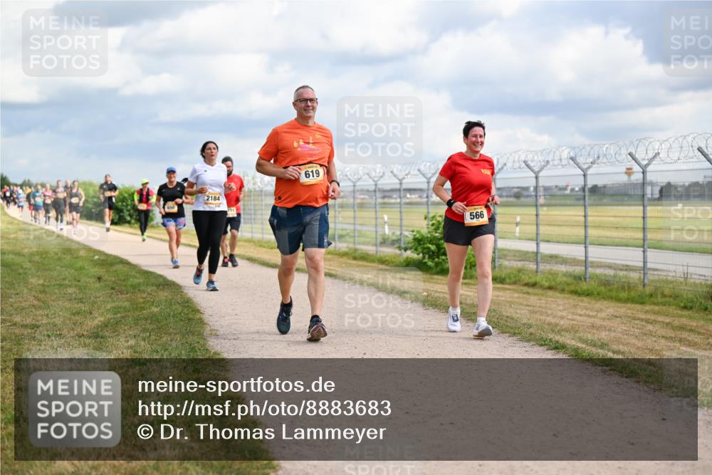 14.09.2025 - Airport Race Dr. Thomas Lammeyer http://msf.ph/oto/8883683 14.09.2025 12:37:53 Laufen 2184, 51, 619, 566 meine-sportfotos.de