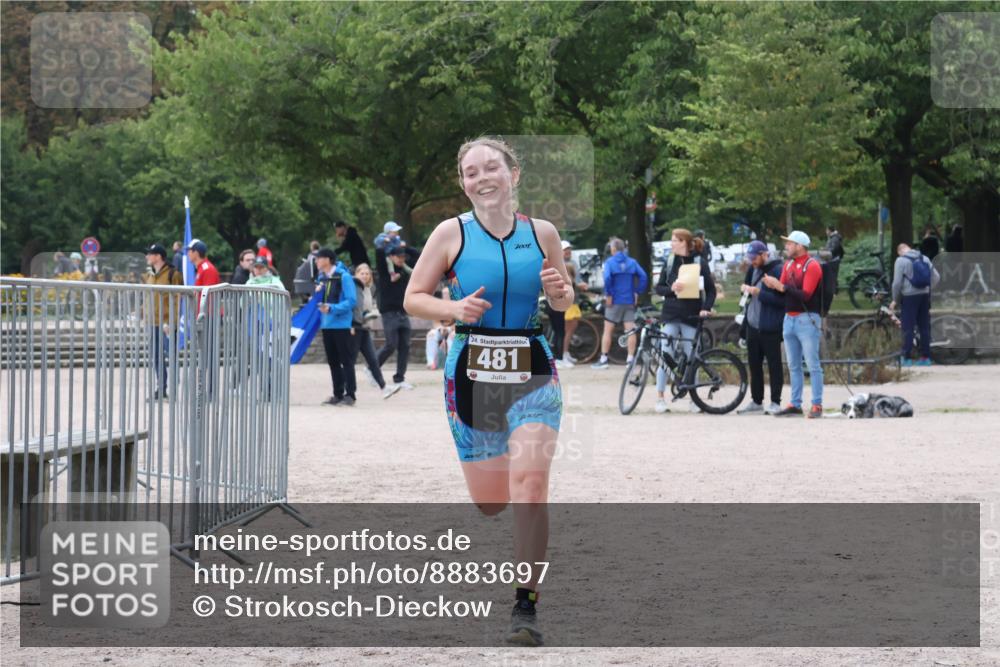 14.09.2025 - Stadtparktriathlon Strokosch-Dieckow http://msf.ph/oto/8883697 14.09.2025 10:16:45 Ziel 481 meine-sportfotos.de