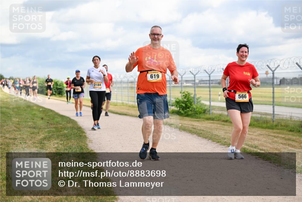 14.09.2025 - Airport Race Dr. Thomas Lammeyer http://msf.ph/oto/8883698 14.09.2025 12:37:54 Laufen 2184, 619, 566 meine-sportfotos.de