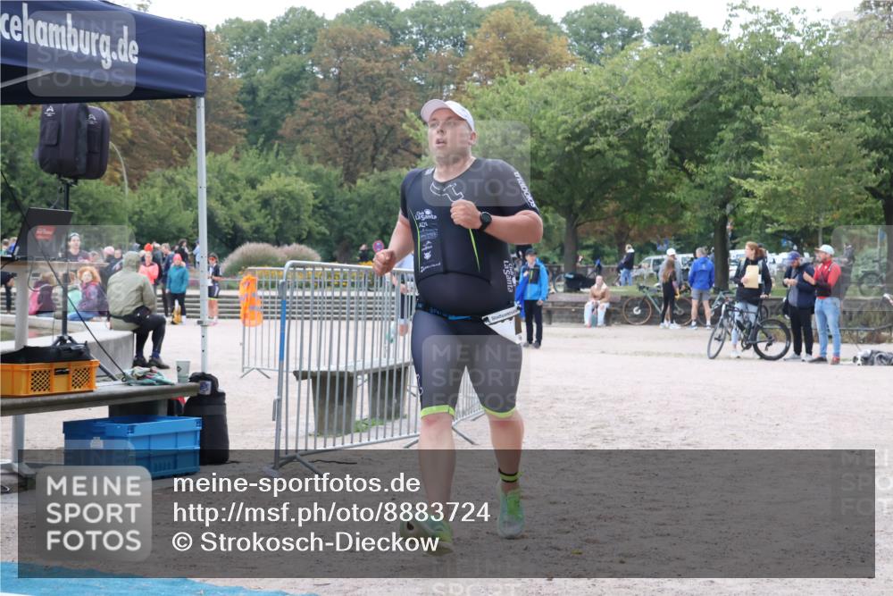 14.09.2025 - Stadtparktriathlon Strokosch-Dieckow http://msf.ph/oto/8883724 14.09.2025 10:16:54 Ziel 421, 453, 471 meine-sportfotos.de