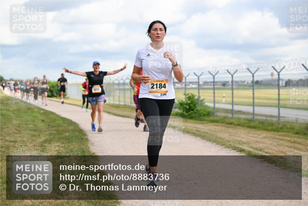 14.09.2025 - Airport Race Dr. Thomas Lammeyer http://msf.ph/oto/8883736 14.09.2025 12:37:57 Laufen 2184, 2184 meine-sportfotos.de