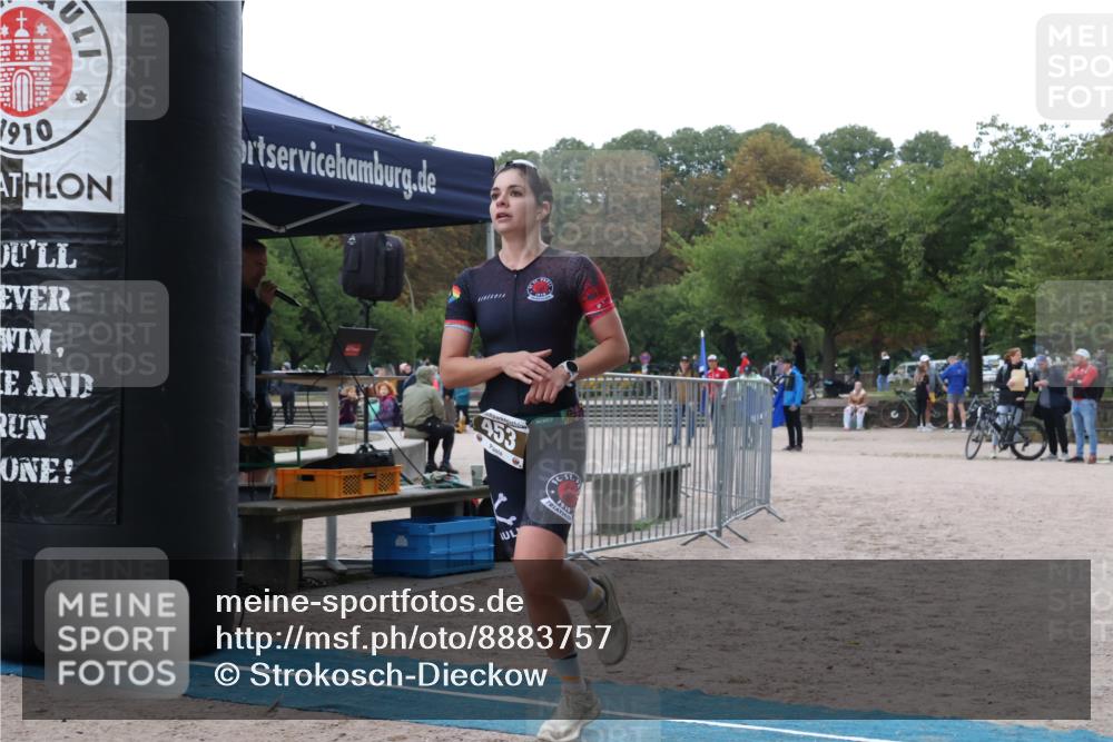 14.09.2025 - Stadtparktriathlon Strokosch-Dieckow http://msf.ph/oto/8883757 14.09.2025 10:17:00 Ziel 421, 453, 471 meine-sportfotos.de