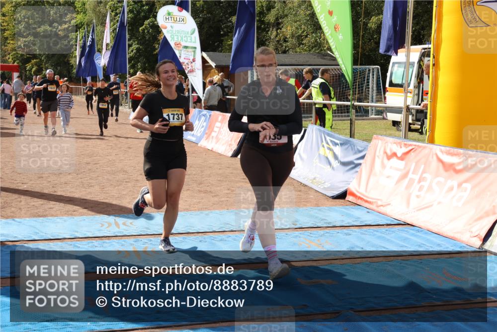 14.09.2025 - Airport Race Strokosch-Dieckow http://msf.ph/oto/8883789 14.09.2025 12:47:05 Ziel 51, 351, 685, 695, 766, 1037, 1273, 1555, 1577, 1737, 1852, 4223 meine-sportfotos.de