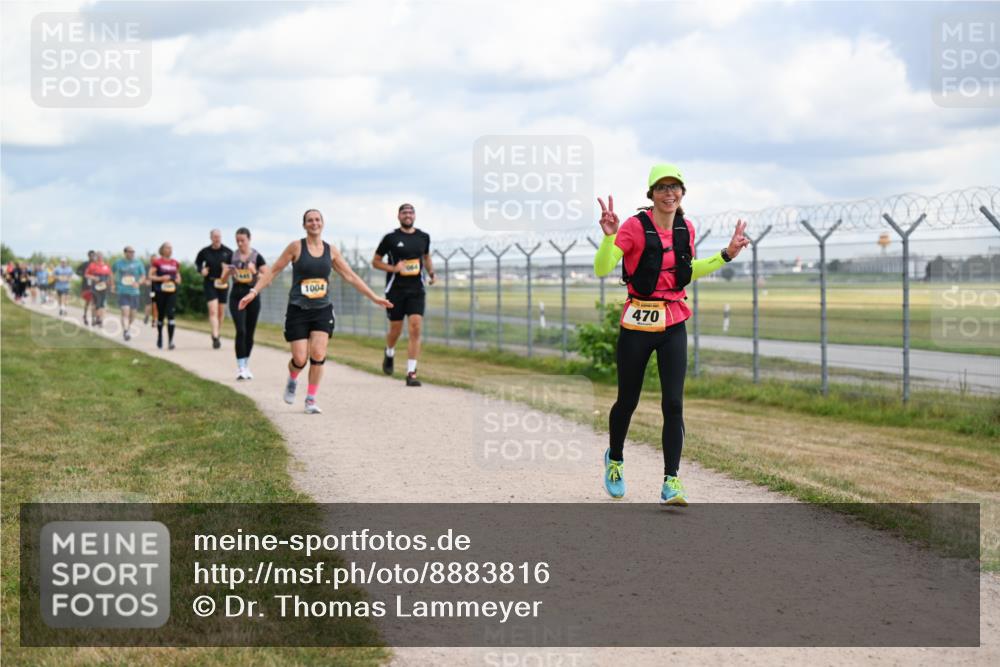14.09.2025 - Airport Race Dr. Thomas Lammeyer http://msf.ph/oto/8883816 14.09.2025 12:38:04 Laufen 1004, 470 meine-sportfotos.de