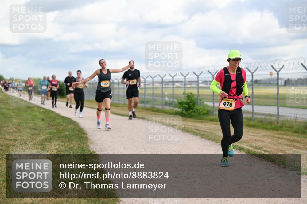 14.09.2025 - Airport Race Dr. Thomas Lammeyer http://msf.ph/oto/8883824 14.09.2025 12:38:05 Laufen 1004, 470 meine-sportfotos.de