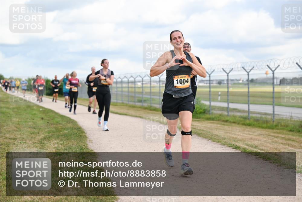 14.09.2025 - Airport Race Dr. Thomas Lammeyer http://msf.ph/oto/8883858 14.09.2025 12:38:08 Laufen 144, 1004 meine-sportfotos.de
