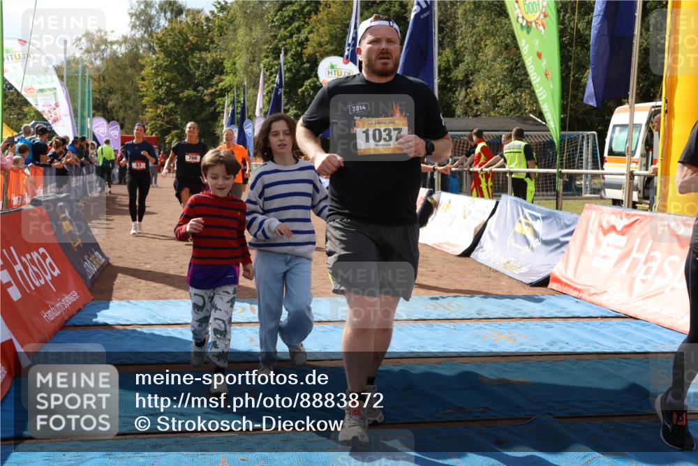 14.09.2025 - Airport Race Strokosch-Dieckow http://msf.ph/oto/8883872 14.09.2025 12:47:12 Ziel 37, 51, 695, 766, 1037, 1081, 1206, 1273, 1577, 1852, 4223 meine-sportfotos.de