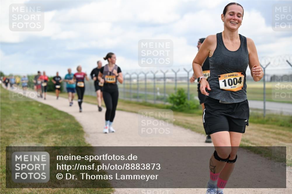 14.09.2025 - Airport Race Dr. Thomas Lammeyer http://msf.ph/oto/8883873 14.09.2025 12:38:09 Laufen 1645, 1004 meine-sportfotos.de