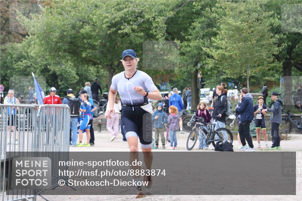 14.09.2025 - Stadtparktriathlon Strokosch-Dieckow http://msf.ph/oto/8883874 14.09.2025 10:20:00 Ziel 469 meine-sportfotos.de