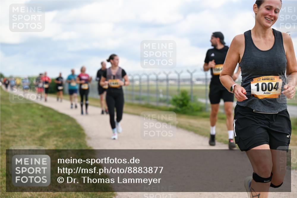 14.09.2025 - Airport Race Dr. Thomas Lammeyer http://msf.ph/oto/8883877 14.09.2025 12:38:09 Laufen 1004 meine-sportfotos.de