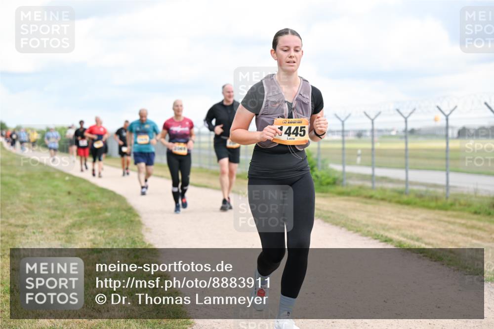 14.09.2025 - Airport Race Dr. Thomas Lammeyer http://msf.ph/oto/8883911 14.09.2025 12:38:11 Laufen 445 meine-sportfotos.de