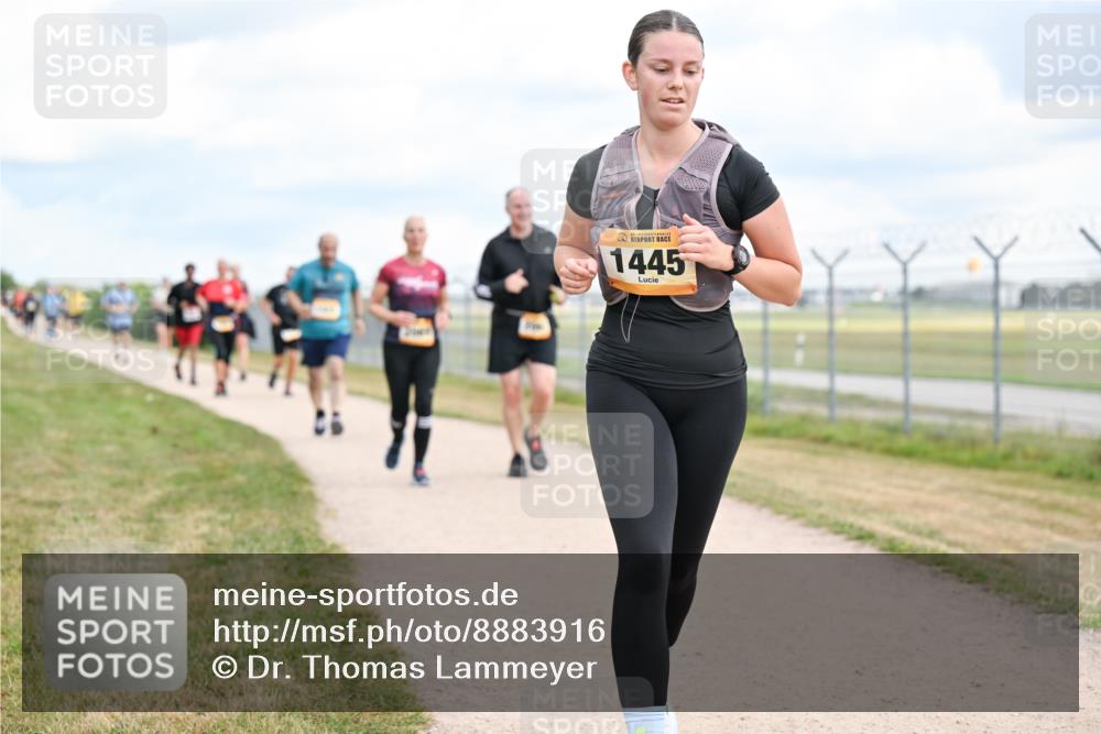 14.09.2025 - Airport Race Dr. Thomas Lammeyer http://msf.ph/oto/8883916 14.09.2025 12:38:12 Laufen 1445 meine-sportfotos.de