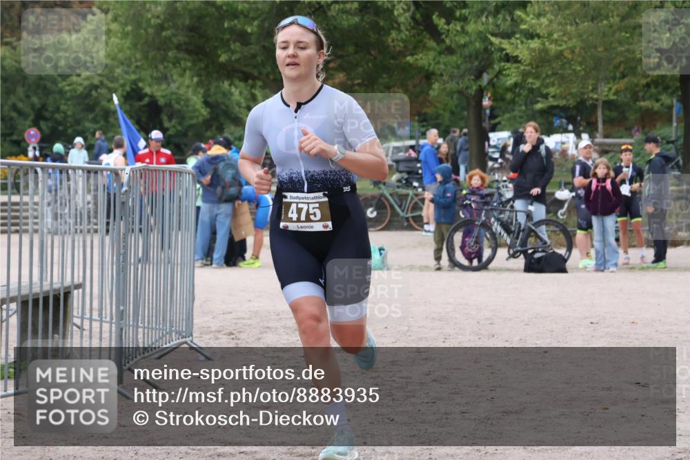 14.09.2025 - Stadtparktriathlon Strokosch-Dieckow http://msf.ph/oto/8883935 14.09.2025 10:20:59 Ziel 455, 475 meine-sportfotos.de