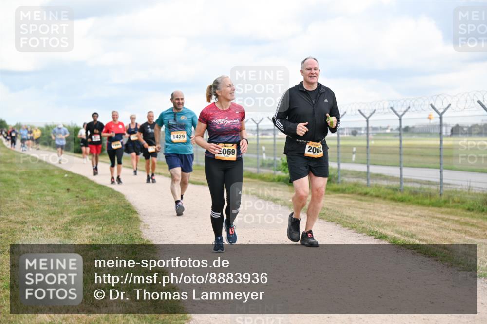 14.09.2025 - Airport Race Dr. Thomas Lammeyer http://msf.ph/oto/8883936 14.09.2025 12:38:13 Laufen 1429, 069, 206 meine-sportfotos.de