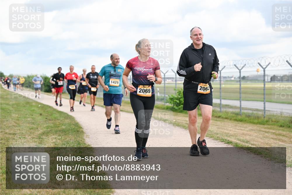 14.09.2025 - Airport Race Dr. Thomas Lammeyer http://msf.ph/oto/8883943 14.09.2025 12:38:14 Laufen 1429, 2069, 206 meine-sportfotos.de