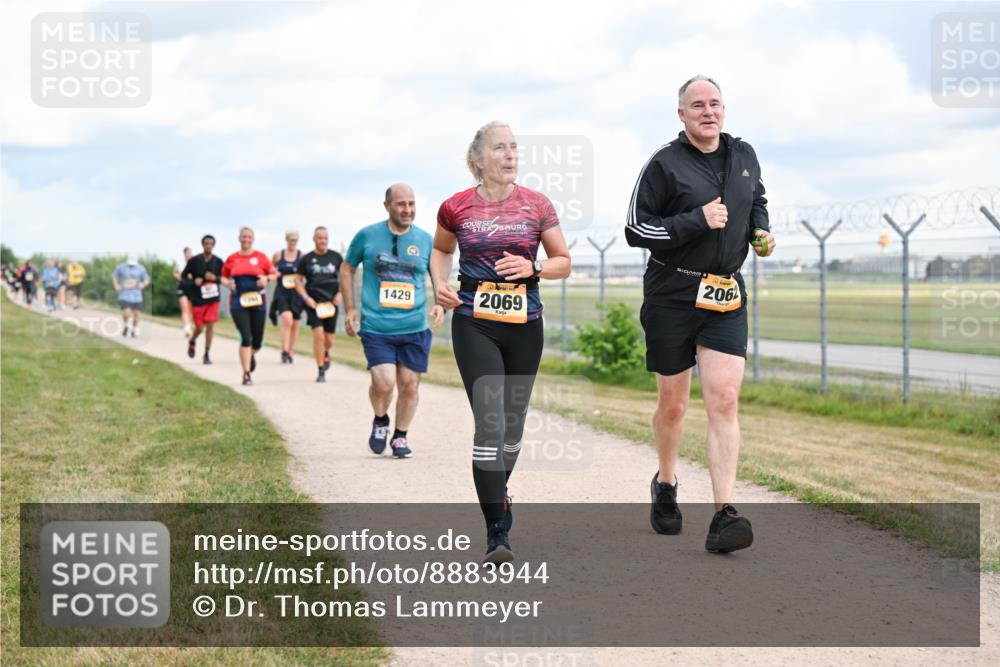 14.09.2025 - Airport Race Dr. Thomas Lammeyer http://msf.ph/oto/8883944 14.09.2025 12:38:14 Laufen 1429, 2069, 206 meine-sportfotos.de