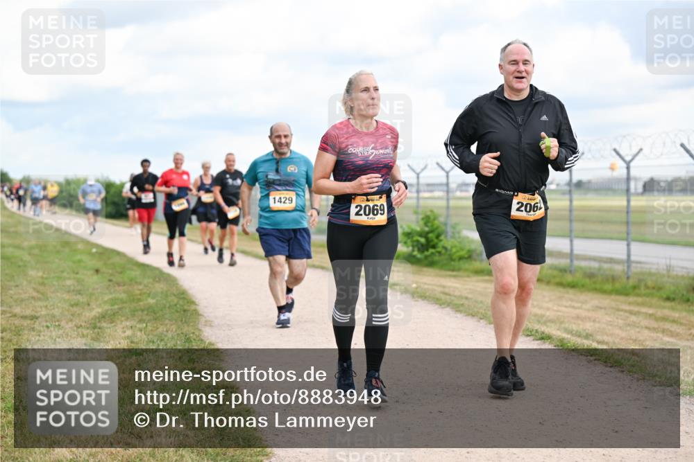 14.09.2025 - Airport Race Dr. Thomas Lammeyer http://msf.ph/oto/8883948 14.09.2025 12:38:14 Laufen 1429, 2069, 206 meine-sportfotos.de