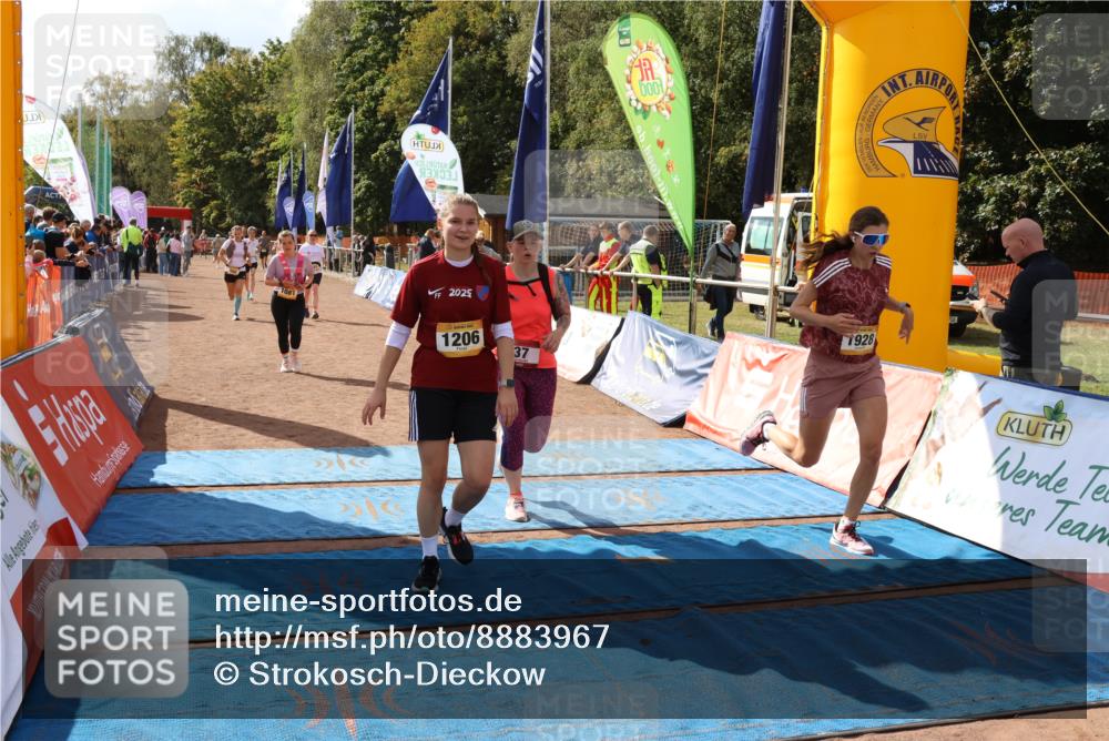 14.09.2025 - Airport Race Strokosch-Dieckow http://msf.ph/oto/8883967 14.09.2025 12:47:18 Ziel 37, 51, 163, 580, 695, 766, 1081, 1206, 1224, 4029 meine-sportfotos.de