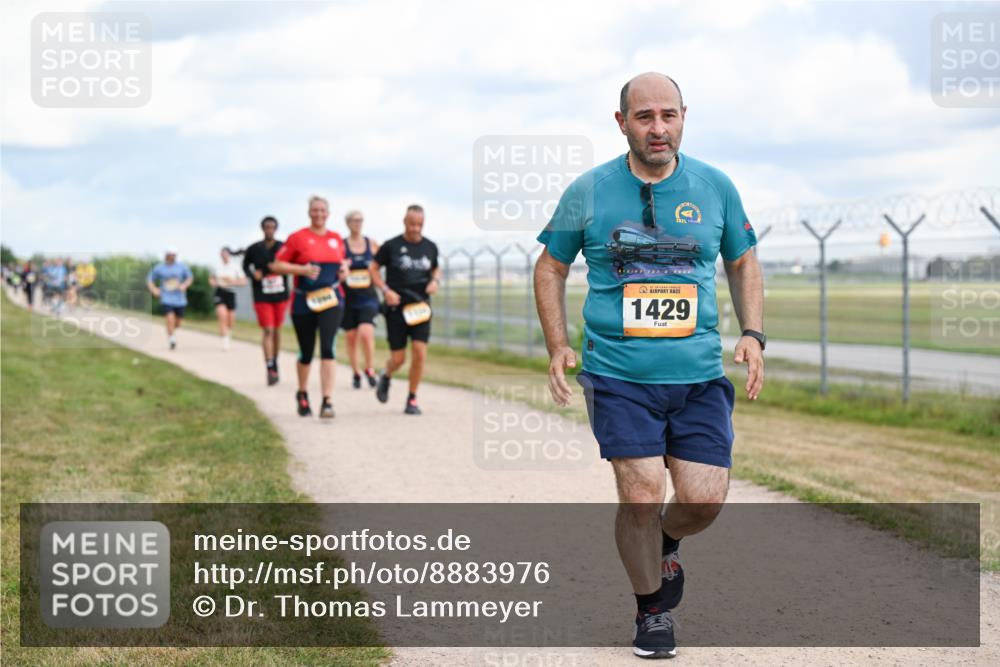 14.09.2025 - Airport Race Dr. Thomas Lammeyer http://msf.ph/oto/8883976 14.09.2025 12:38:16 Laufen 2021, 1, 1429 meine-sportfotos.de