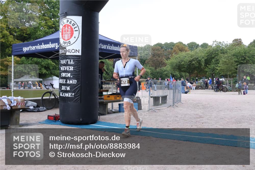 14.09.2025 - Stadtparktriathlon Strokosch-Dieckow http://msf.ph/oto/8883984 14.09.2025 10:21:54 Ziel 472, 477, 483, 495 meine-sportfotos.de