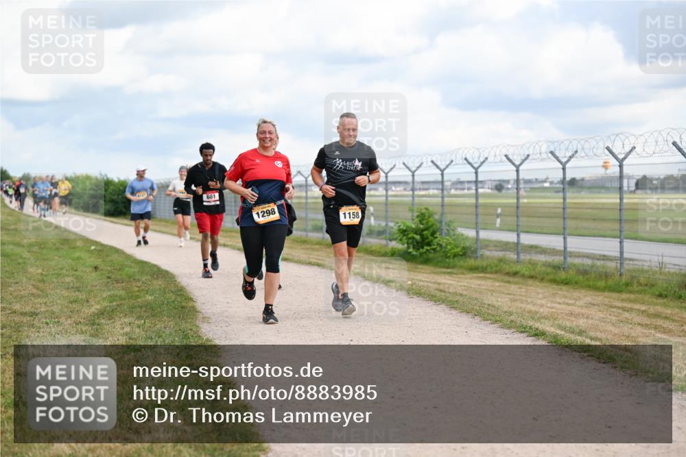 14.09.2025 - Airport Race Dr. Thomas Lammeyer http://msf.ph/oto/8883985 14.09.2025 12:38:18 Laufen 681, 1298, 1158 meine-sportfotos.de