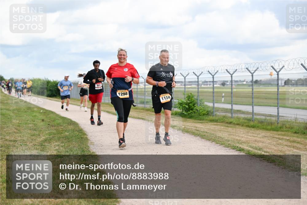 14.09.2025 - Airport Race Dr. Thomas Lammeyer http://msf.ph/oto/8883988 14.09.2025 12:38:18 Laufen 4127, 681, 1298, 1158 meine-sportfotos.de