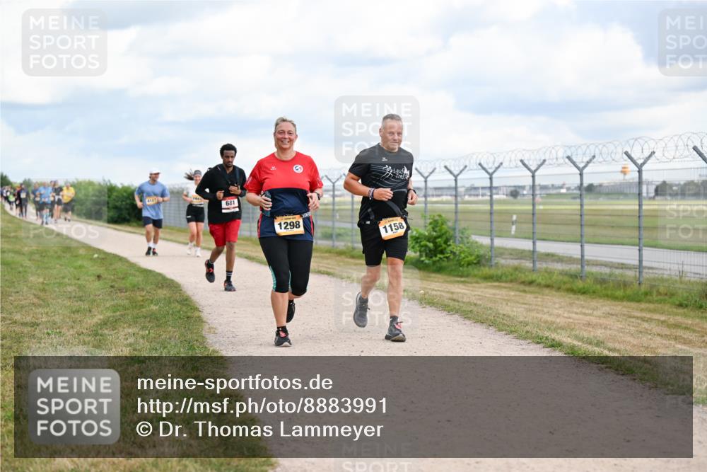 14.09.2025 - Airport Race Dr. Thomas Lammeyer http://msf.ph/oto/8883991 14.09.2025 12:38:18 Laufen 4127, 681, 1298, 1158 meine-sportfotos.de