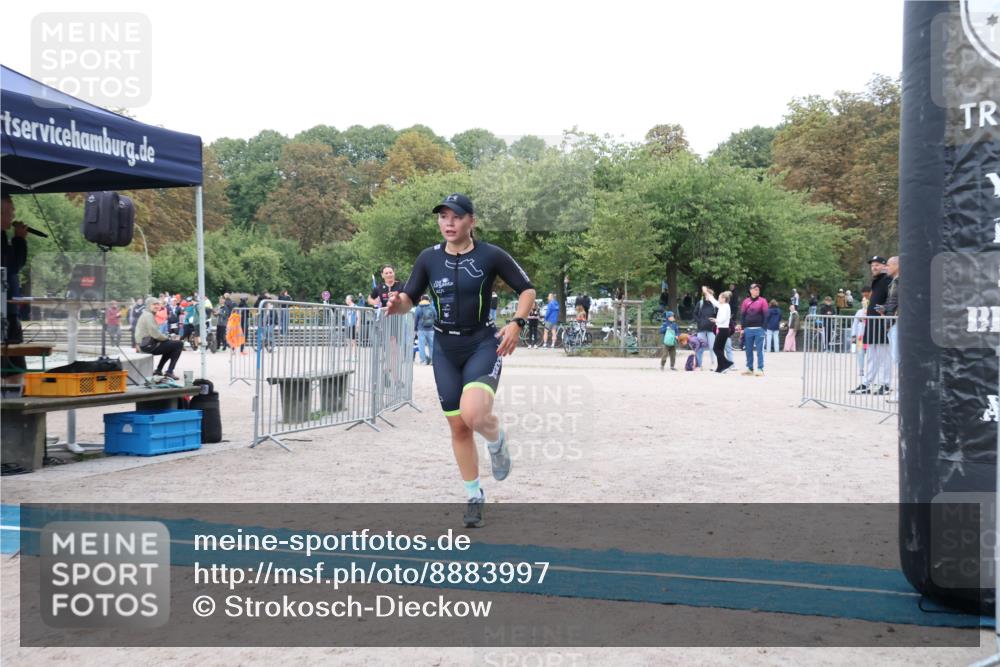 14.09.2025 - Stadtparktriathlon Strokosch-Dieckow http://msf.ph/oto/8883997 14.09.2025 10:21:57 Ziel 472, 477, 483, 495 meine-sportfotos.de