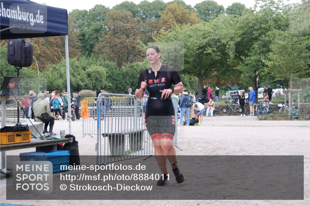 14.09.2025 - Stadtparktriathlon Strokosch-Dieckow http://msf.ph/oto/8884011 14.09.2025 10:22:00 Ziel 472, 483, 495 meine-sportfotos.de