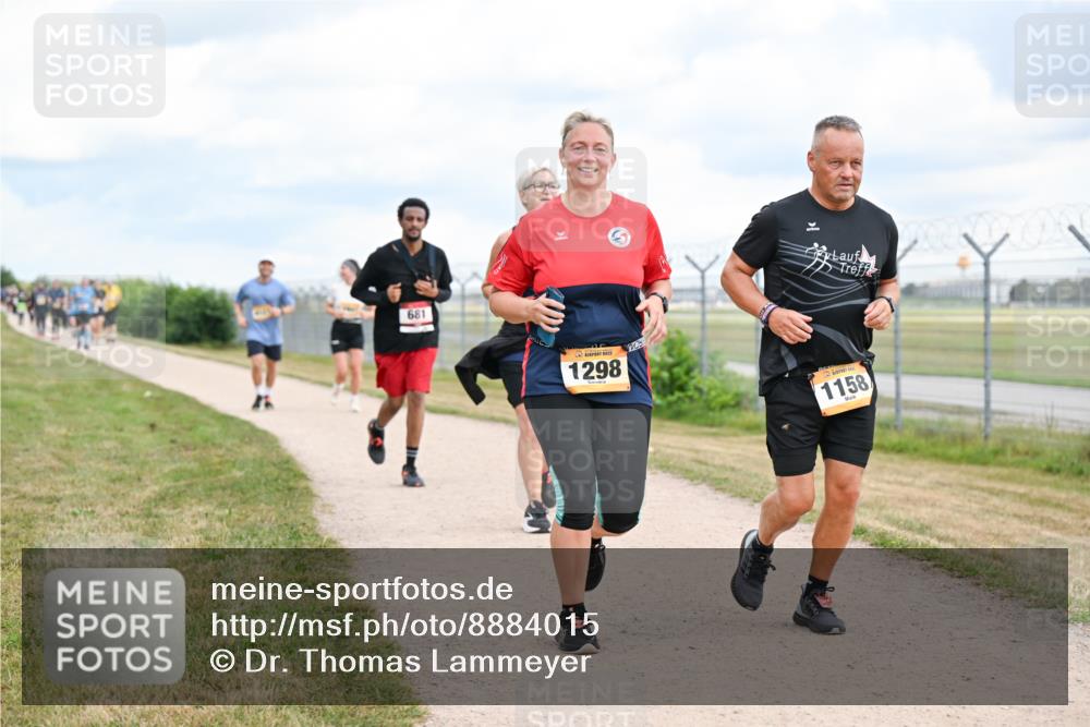 14.09.2025 - Airport Race Dr. Thomas Lammeyer http://msf.ph/oto/8884015 14.09.2025 12:38:20 Laufen 681, 1298, 1158 meine-sportfotos.de