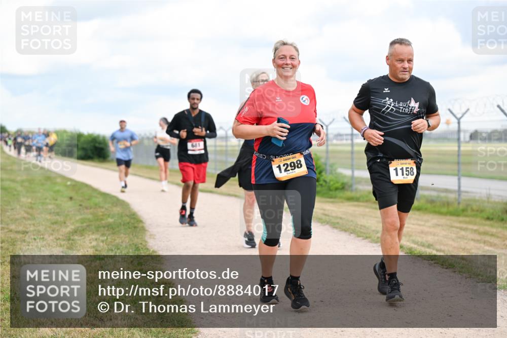 14.09.2025 - Airport Race Dr. Thomas Lammeyer http://msf.ph/oto/8884017 14.09.2025 12:38:20 Laufen 1298, 1158 meine-sportfotos.de