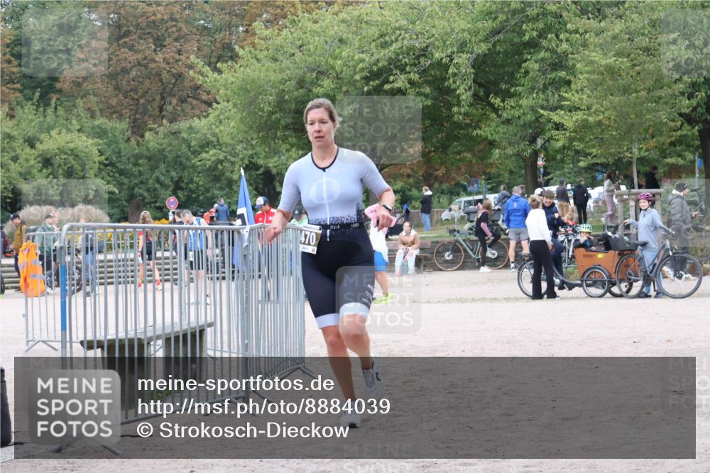 14.09.2025 - Stadtparktriathlon Strokosch-Dieckow http://msf.ph/oto/8884039 14.09.2025 10:22:27 Ziel  meine-sportfotos.de