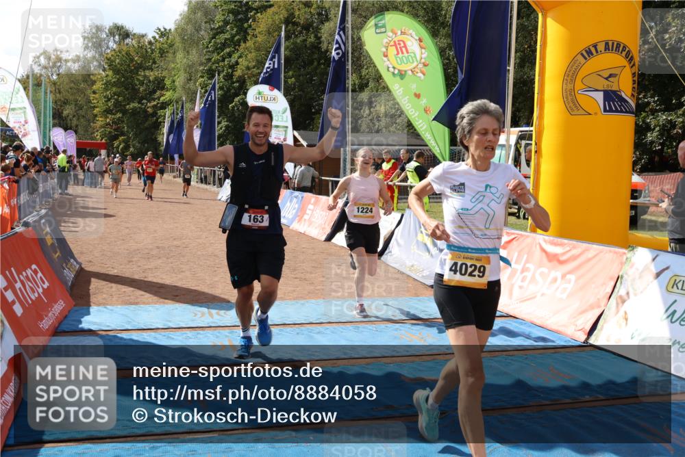 14.09.2025 - Airport Race Strokosch-Dieckow http://msf.ph/oto/8884058 14.09.2025 12:47:25 Ziel 163, 580, 1041, 1092, 1224, 1333, 1874, 1925, 4029, 4119, 4123 meine-sportfotos.de