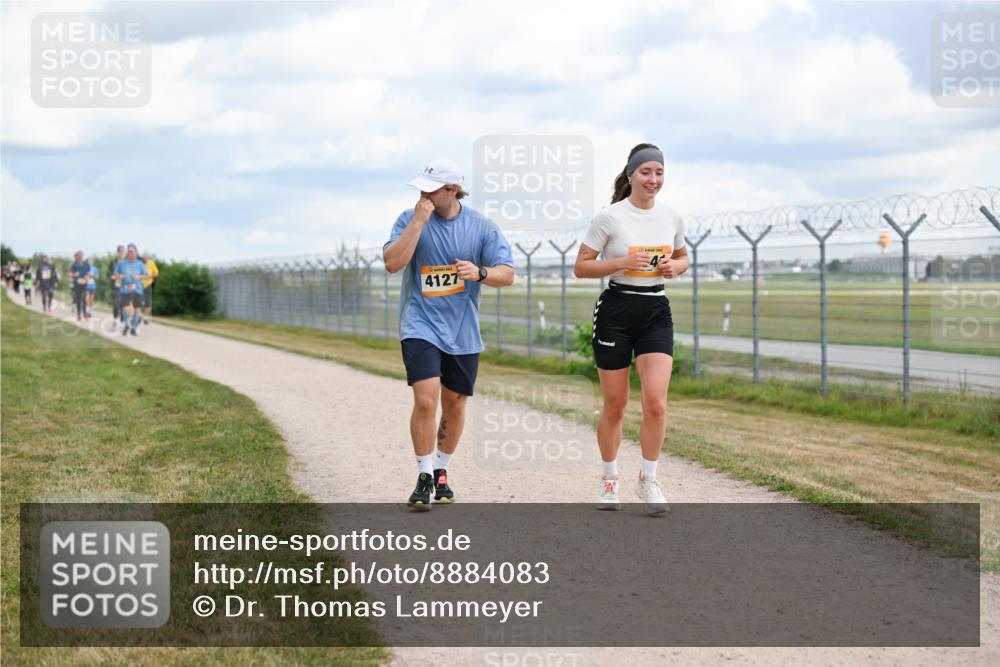 14.09.2025 - Airport Race Dr. Thomas Lammeyer http://msf.ph/oto/8884083 14.09.2025 12:38:26 Laufen 4127 meine-sportfotos.de