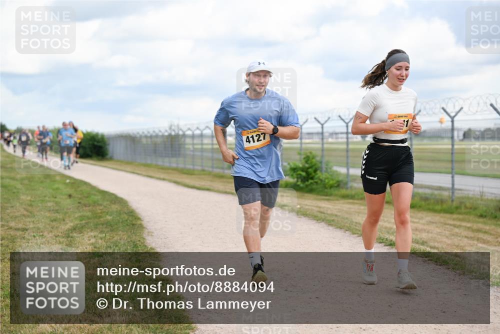 14.09.2025 - Airport Race Dr. Thomas Lammeyer http://msf.ph/oto/8884094 14.09.2025 12:38:26 Laufen 4127 meine-sportfotos.de
