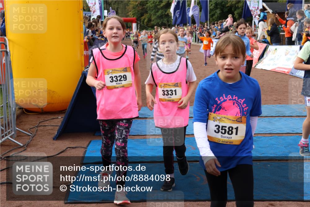 14.09.2025 - Airport Race Strokosch-Dieckow http://msf.ph/oto/8884098 14.09.2025 10:29:05 Ziel 3052, 3058, 3062, 3066, 3097, 3114, 3116, 3118, 3152, 3201, 3202, 3221, 3231, 3235, 3263, 3329, 3331, 3341, 3387, 3462, 3472, 3475, 3479, 3490, 3575, 3580, 3581, 3589, 3722, 3724 meine-sportfotos.de