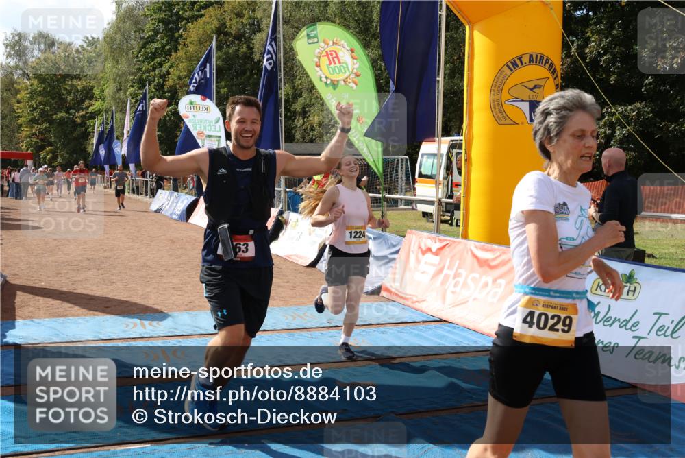 14.09.2025 - Airport Race Strokosch-Dieckow http://msf.ph/oto/8884103 14.09.2025 12:47:25 Ziel 163, 580, 1041, 1092, 1224, 1333, 1874, 1925, 4029, 4119, 4123 meine-sportfotos.de