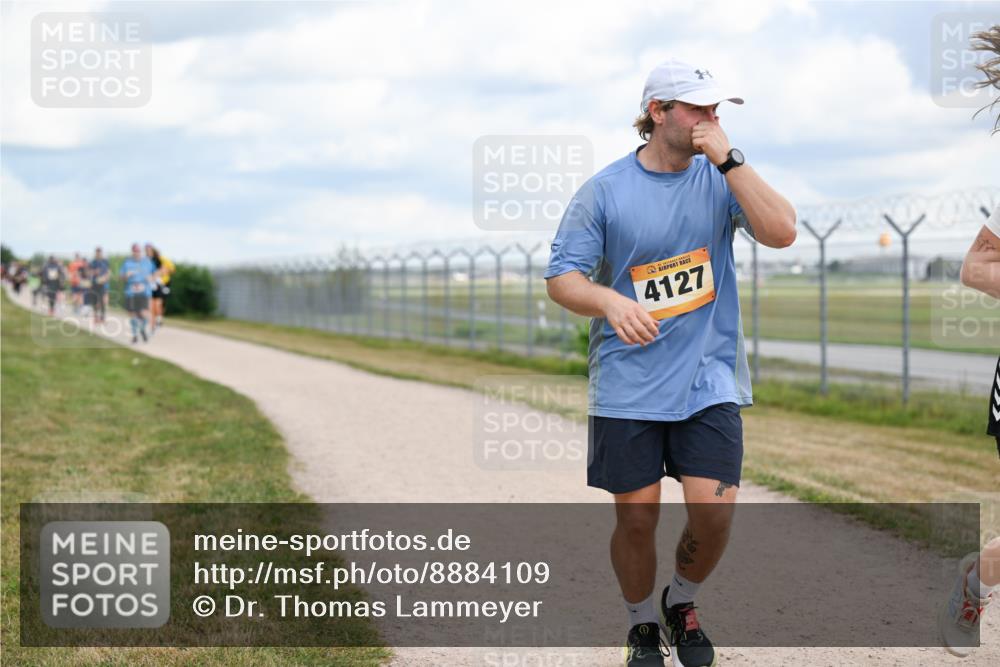 14.09.2025 - Airport Race Dr. Thomas Lammeyer http://msf.ph/oto/8884109 14.09.2025 12:38:27 Laufen 4127 meine-sportfotos.de