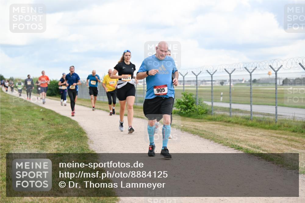 14.09.2025 - Airport Race Dr. Thomas Lammeyer http://msf.ph/oto/8884125 14.09.2025 12:38:38 Laufen 2142, 905 meine-sportfotos.de