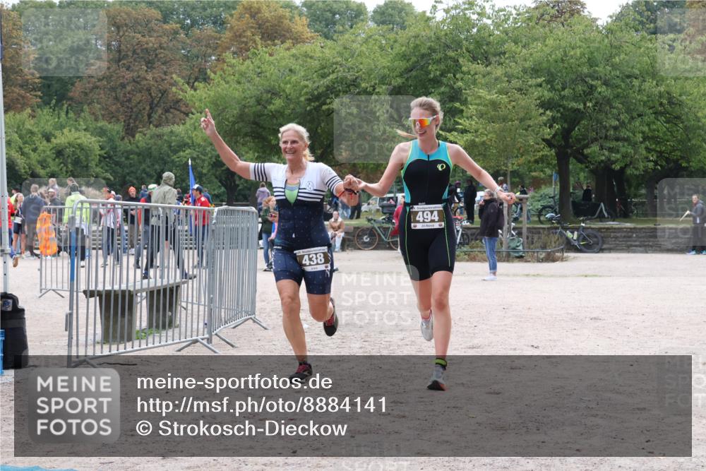 14.09.2025 - Stadtparktriathlon Strokosch-Dieckow http://msf.ph/oto/8884141 14.09.2025 10:26:24 Ziel 438, 494 meine-sportfotos.de