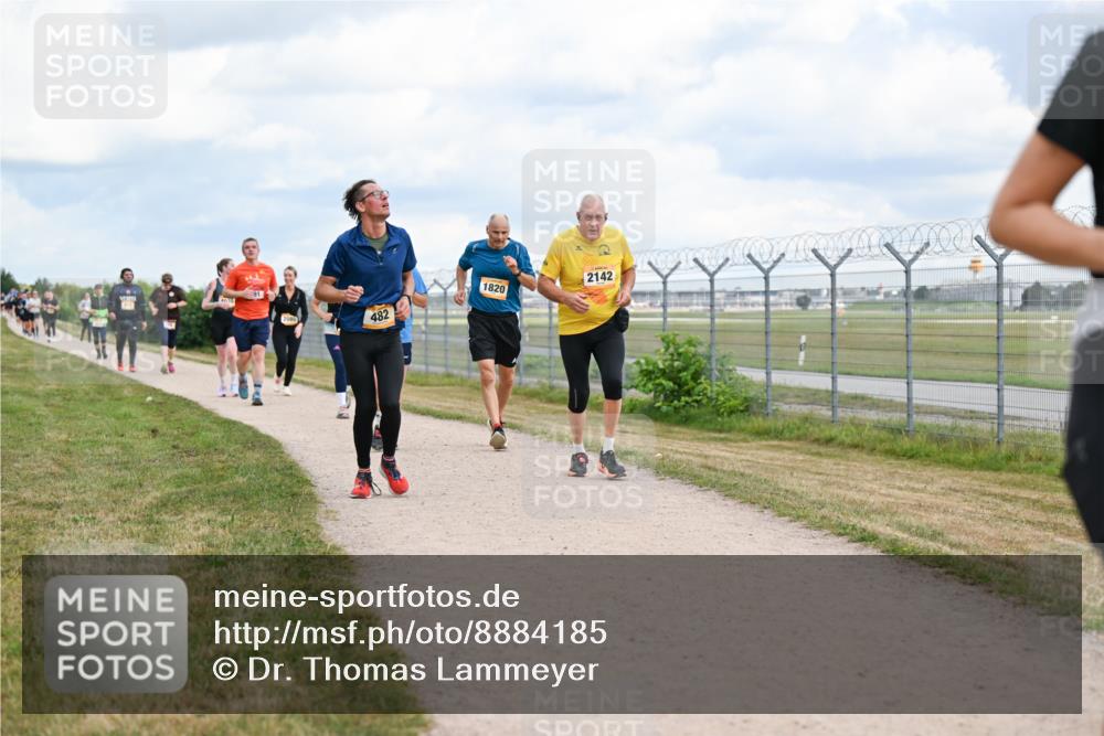 14.09.2025 - Airport Race Dr. Thomas Lammeyer http://msf.ph/oto/8884185 14.09.2025 12:38:42 Laufen 91, 482, 1820, 2142 meine-sportfotos.de