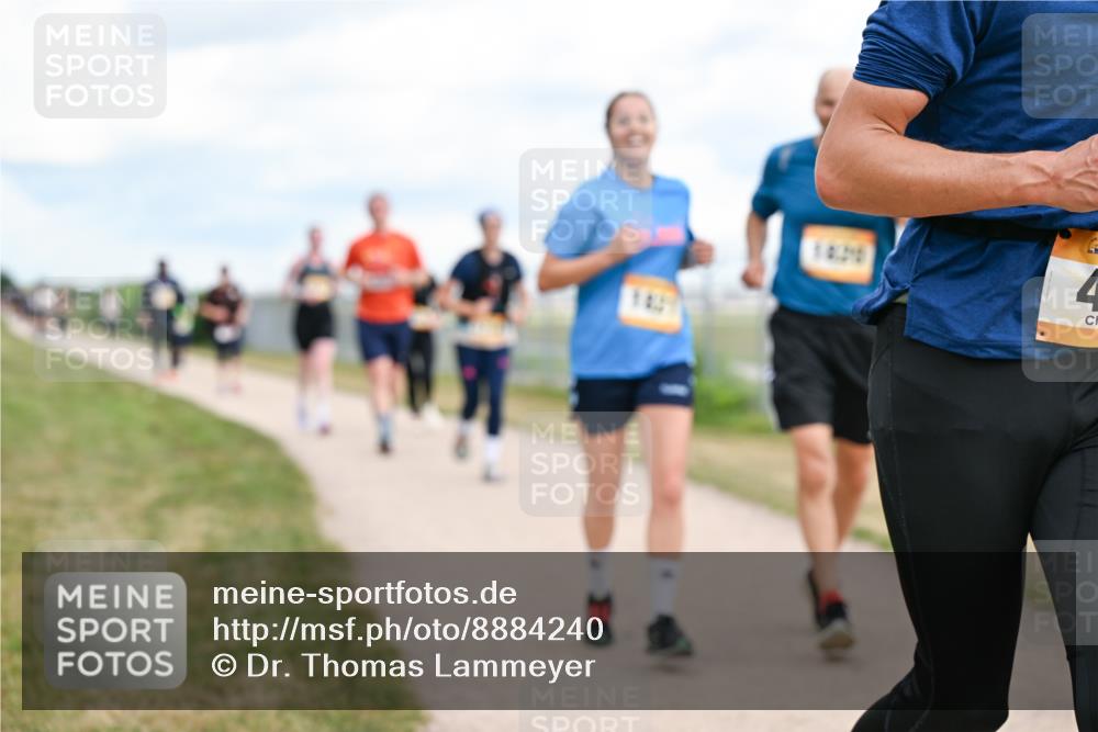 14.09.2025 - Airport Race Dr. Thomas Lammeyer http://msf.ph/oto/8884240 14.09.2025 12:38:46 Laufen 1420 meine-sportfotos.de
