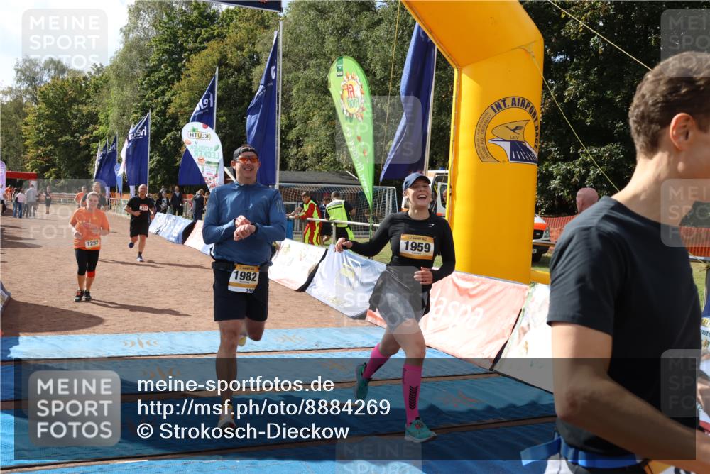 14.09.2025 - Airport Race Strokosch-Dieckow http://msf.ph/oto/8884269 14.09.2025 12:47:53 Ziel 215, 391, 897, 1292, 1441, 1959, 1982 meine-sportfotos.de