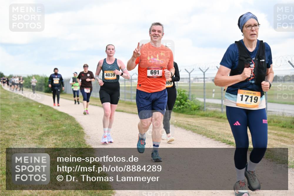 14.09.2025 - Airport Race Dr. Thomas Lammeyer http://msf.ph/oto/8884289 14.09.2025 12:38:49 Laufen 4039, 691, 080, 1719 meine-sportfotos.de
