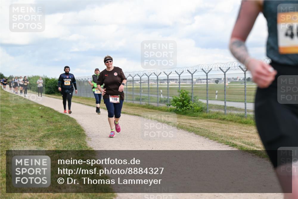 14.09.2025 - Airport Race Dr. Thomas Lammeyer http://msf.ph/oto/8884327 14.09.2025 12:38:53 Laufen 973, 171, 165, 40 meine-sportfotos.de