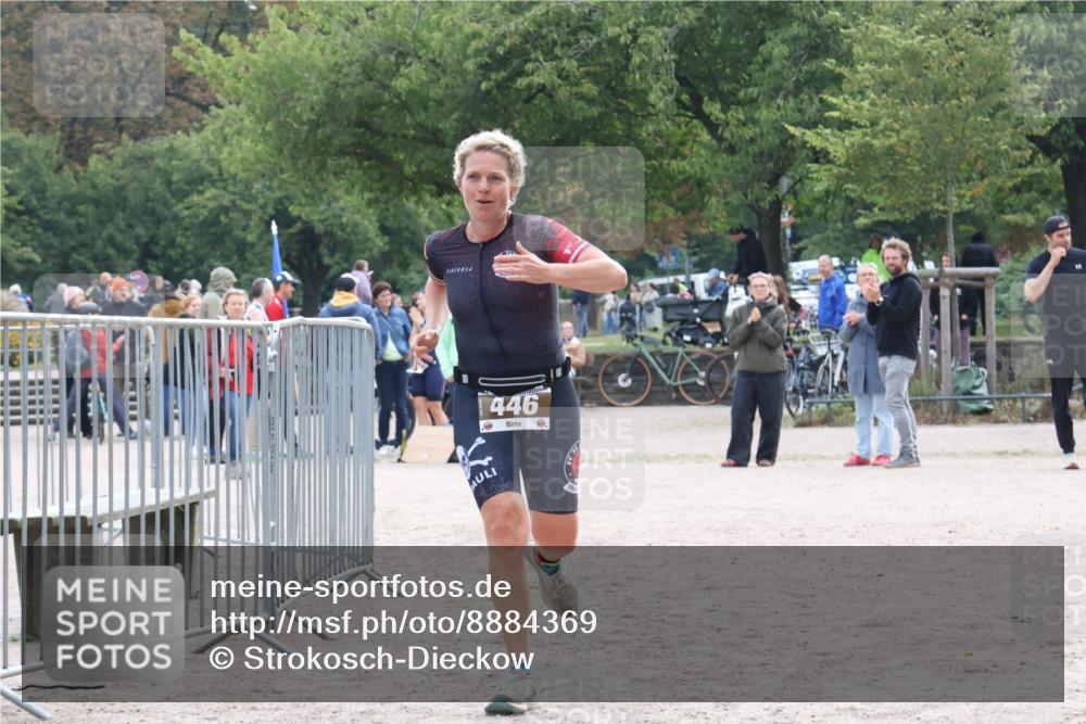 14.09.2025 - Stadtparktriathlon Strokosch-Dieckow http://msf.ph/oto/8884369 14.09.2025 10:33:37 Ziel 446 meine-sportfotos.de
