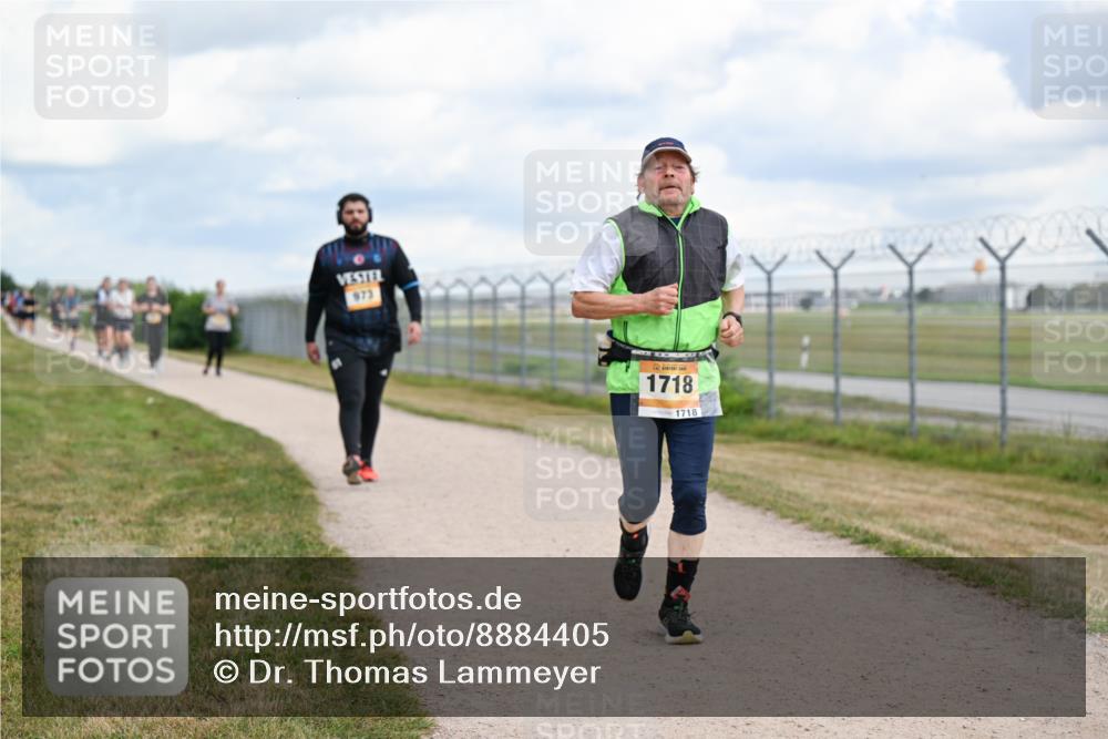 14.09.2025 - Airport Race Dr. Thomas Lammeyer http://msf.ph/oto/8884405 14.09.2025 12:38:58 Laufen 973, 1718, 1718 meine-sportfotos.de