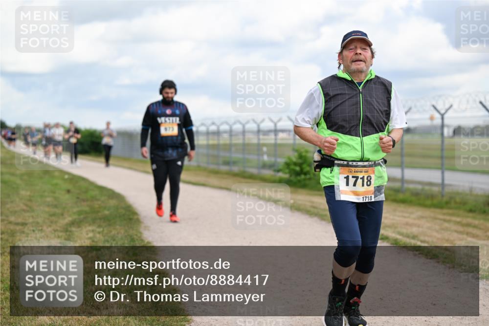 14.09.2025 - Airport Race Dr. Thomas Lammeyer http://msf.ph/oto/8884417 14.09.2025 12:38:59 Laufen 1718, 1718 meine-sportfotos.de